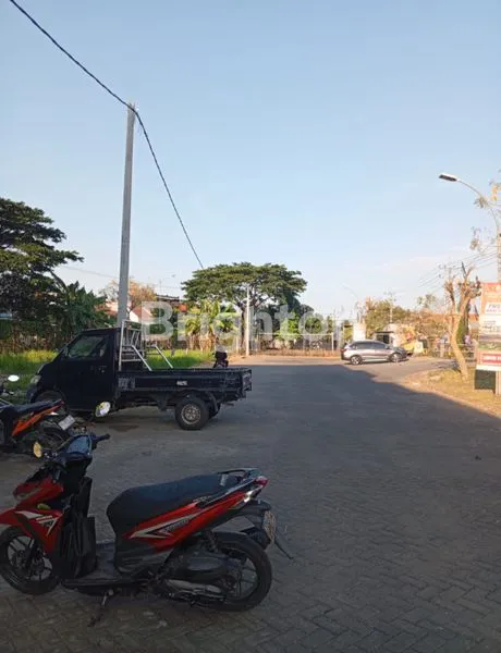 image RUKO 2 LANTAI DI VALENCIA PURI SURYA JAYA GRUP (3)