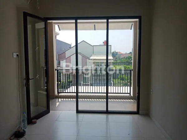 image DIJUAL RUMAH 2 LANTAI DI PERUMAHAN ROYAL REGENSI PAHLAWAN – KOTA MOJOKERTO (6)