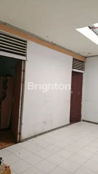 image RUMAH COCOK UNTUK KOSTAN SUNGAI JAWI PONTIANAK BARAT (6)