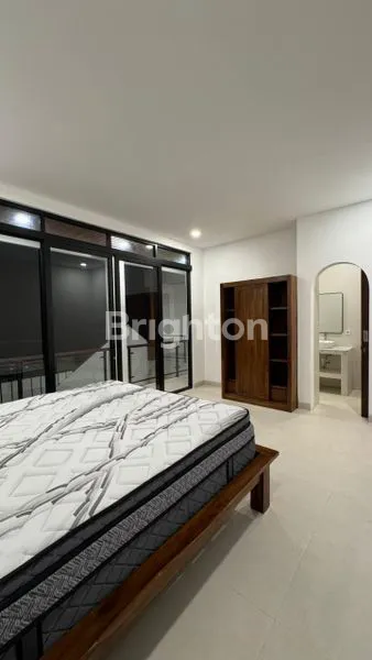 image VILLA BRAND NEW SEMI FURNISHED SANGAT CANTIK DI PADONAN CANGGU (6)