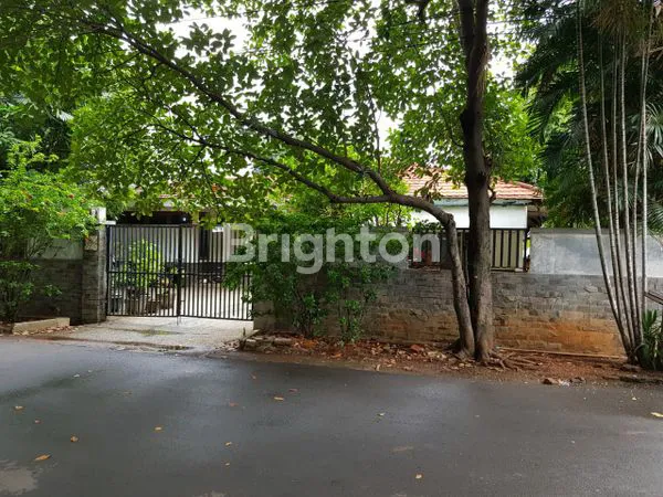 image DI JUAL CEPAT RUMAH TUA POSISI HOOK DI CEMPAKA PUTIH TIMUR JAKARTA PUSAT.  (4)