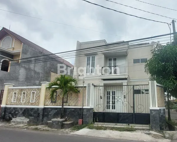 image RUMAH MEWAH 2 LANTAI DI MAKAM HAJI (1)