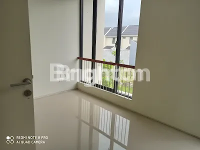 image RUMAH MINIMALIS BARU 2 LANTAI (2)
