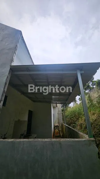 image RUMAH 2 LANTAI DI CLUSTER ALAMANDA BOGOR (2)