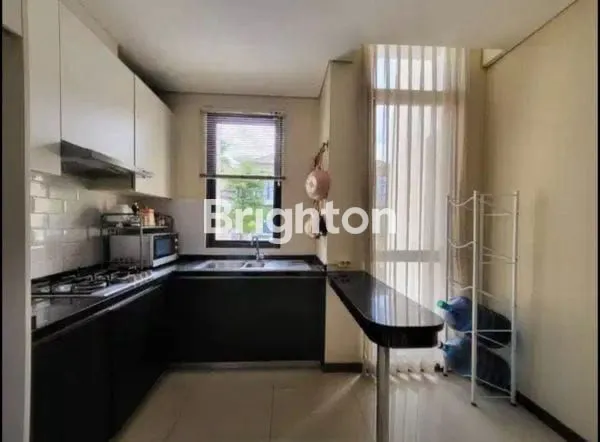 image RUMAH MEWAH DI BSD 3 LANTAI DENGAN KOLAM RENANG PRIBADI  (4)