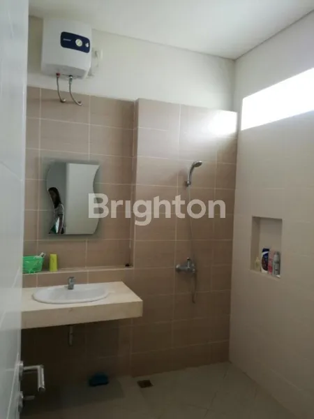 image RUMAH ROYAL RESIDENCE CLUSTER GREENWICH,  FULL FURNISHED, KAMAR UTAMA LUAS, SIAP HUNI, BAGUS, MEWAH (4)