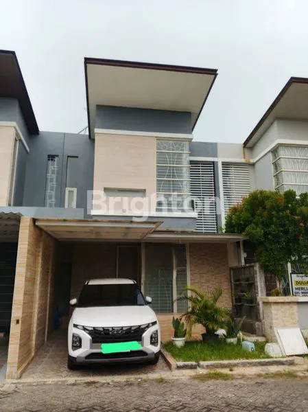 image RUMAH 2 LANTAI SIAP HUNI DI ROYAL PARK.  (1)