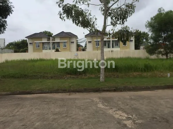 image LAHAN 207M² HARGA NEGO DI SUKAJADI (1)