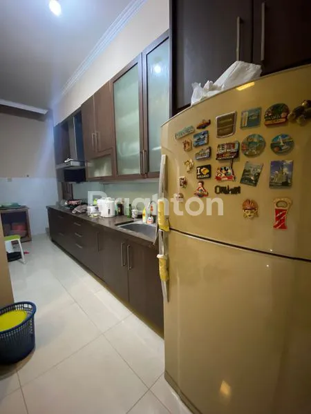 image RUMAH SIAP HUNI TERAWAT 2,5 LANTAI MERUYA (6)