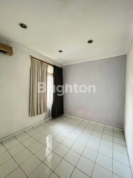 image RUMAH DALAM KOMPLEK RC VETERAN SELANGKAH KE PONDOK INDAH JAKARTA SELATAN (7)