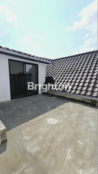 image RUMAH BARU SIAP HUNI TAMAN PUSPA RAYA DEKAT G-WALK CITRALAND SURABAYA BARAT (5)