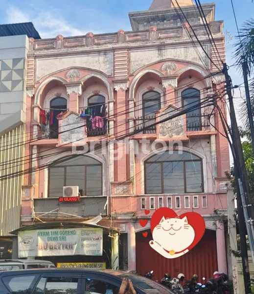 RUKO 3 LANTAI TENGAH KOTA SOLO DEKET PARAGON