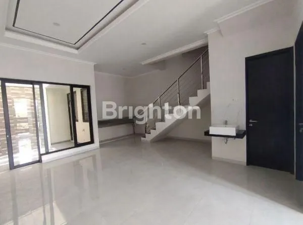 image RUMAH BARU MINIMALIS NGINDEN INTAN ROW JALAN LEBAR  (2)