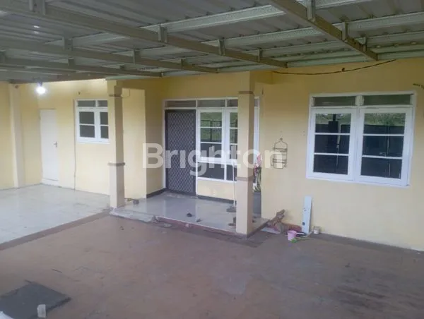 image DISEWAKAN RUMAH DI RAYA WIGUNA  (1)