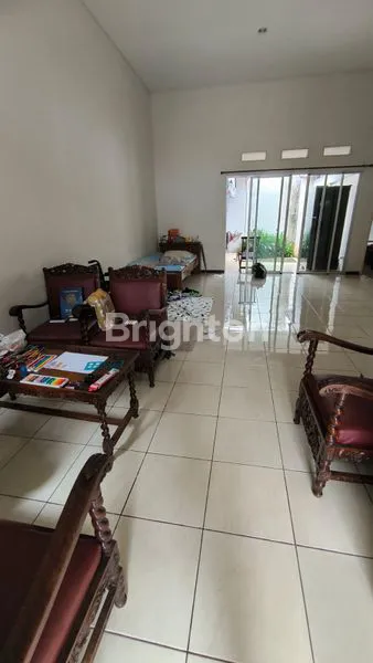 image RUMAH CANTIK 1 LANTAI LT 144M² DI KOTA BARU PARAHYANGAN (2)