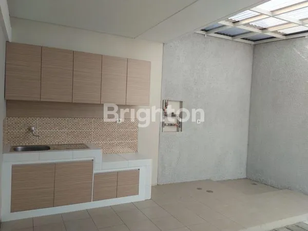 image RUMAH CANTIK 1 LANTAI LT 144M² DI KOTA BARU PARAHYANGAN (4)