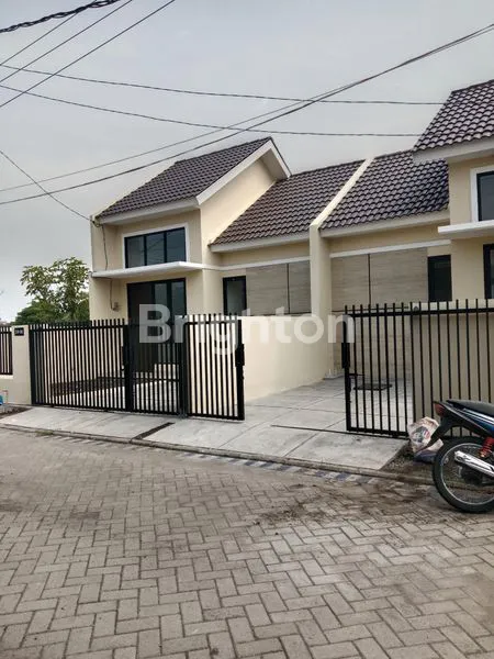 image RUMAH 1 LANTAI  JUANDA SIDOARJO *PERMATA KWANGSAN* CIAMIK POOL (2)