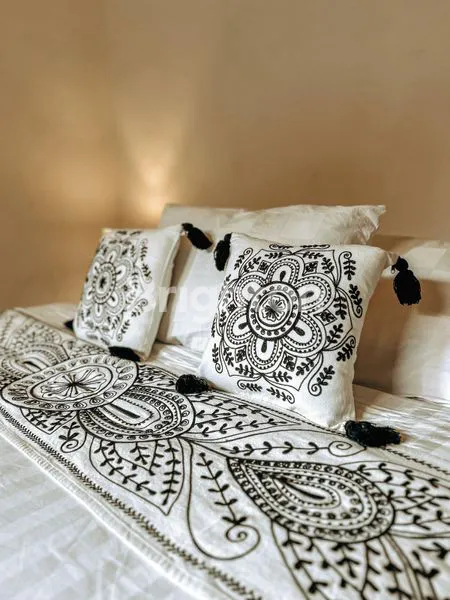 image VILLA 3BR MODERN BALINESE STYLE DI SEMINYAK! (4)