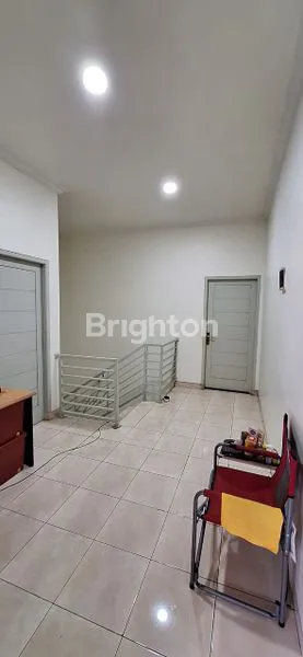 image DIJUAL CEPAT 2 RUMAH GANDENG PROPERTI STRATEGIS DI KAWASAN JELAMBAR  JAKARTA BARAT.\\N (8)