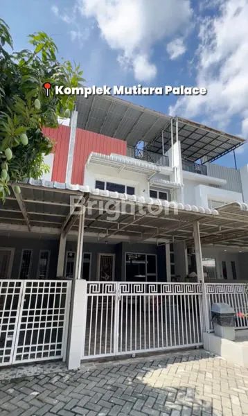 image RUMAH MEWAH 3 LANTAI DI MUTIARA PALACE (1)