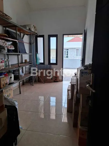 image RUMAH 3 LANTAI SIAP HUNI LOKASI STRATEGIS AMAN DAN NYAMAN DI KELAPA GADING JKT-UTR (8)