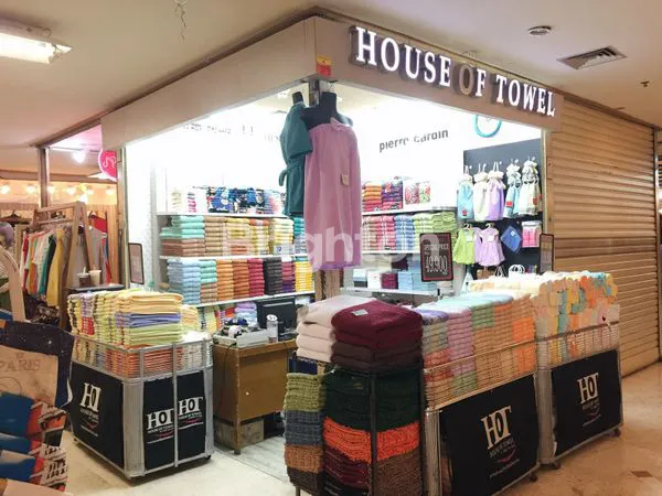 image DIJUAL KIOS ITC KUNINGAN SUPER STRATEGIS HOOK DEPAN ESCALATOR (4)