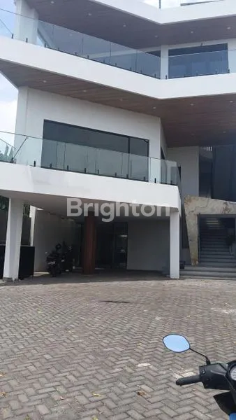 image GEDUNG BESAR DAN BAGUS SIAP PAKAI (1)