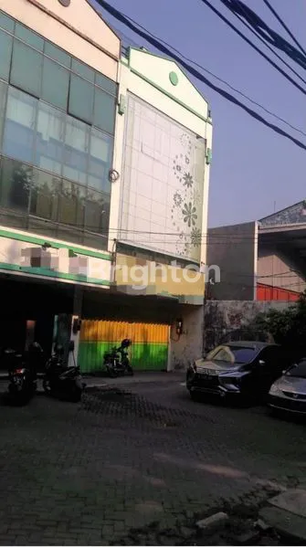 image DIJUAL RUKO STRATEGIS JL RAYA ARJUNO, 3 LANTAI (2)