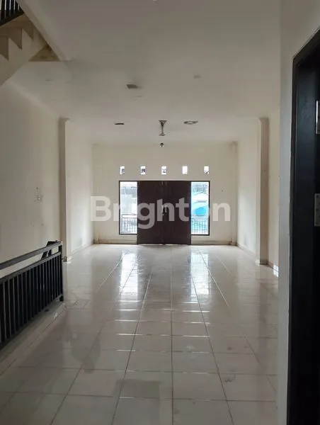 image DI SEWAKAN 3 RUKO GANDENG TENGAH KOTA (2)