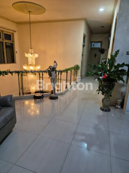 image RUMAH MEWAH 6 KT DI PURI INDAH, LT 240M² (8)