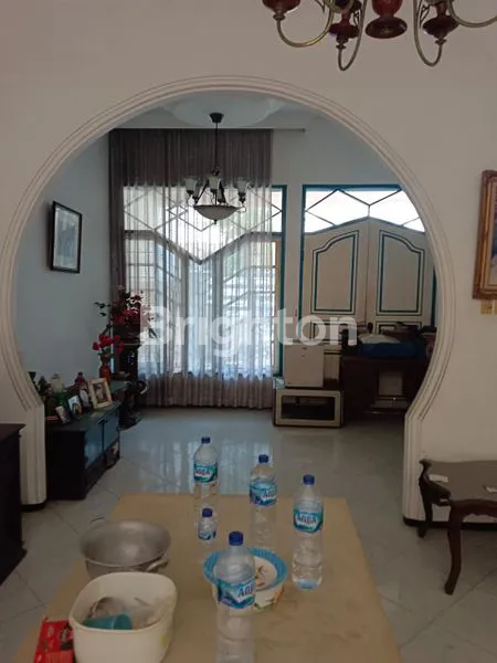 image RUMAH 2 LANTAI LT 195M² DI JELAMBAR (5)
