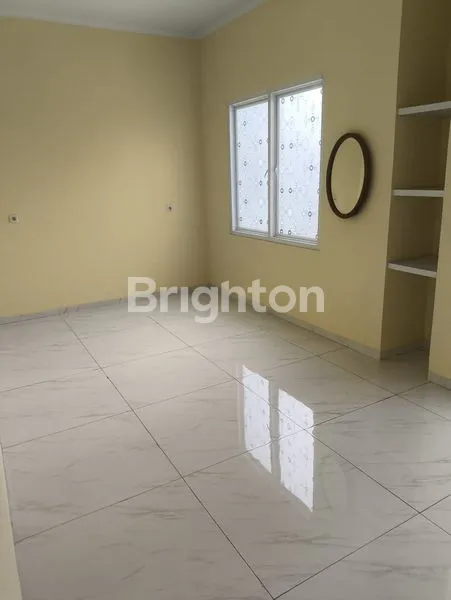 image RUMAH RAPI SIAP HUNI DI CLUSTER CRYSTAL GADING SERPONG (4)