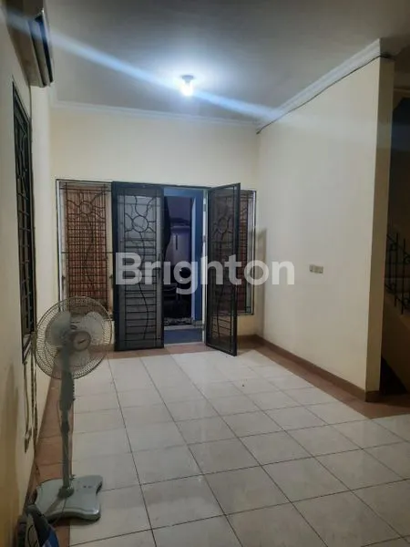 image RUMAH CLUSTER 2 LANTAI DI GADING SERPONG DEKAT MALL DAN SEKOLAH (2)