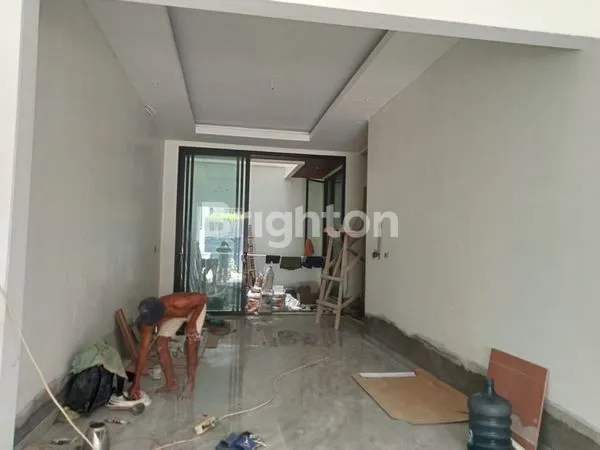 image RUMAH 4 LANTAI SPEK TINGGI, KEMBANGAN JAKARTA (4)