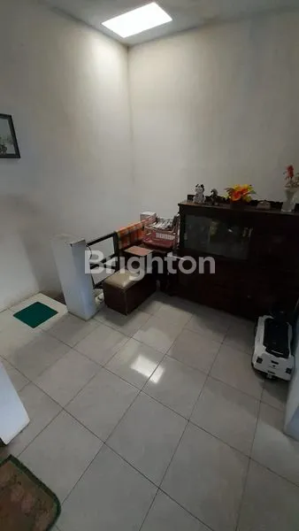 image RUMAH 2 LANTAI BANDULAN, 3 KT 2KM SHM STRATEGIS (4)