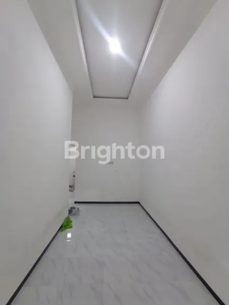 image RUMAH TAKE OVER MURAH 2 KT LT 60M² DI TAMBAKASRI REGENCY TAJINAN (5)