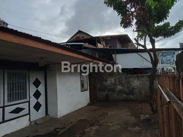 image RUMAH TUA HITUNG TANAH TENGAH KOTA (8)