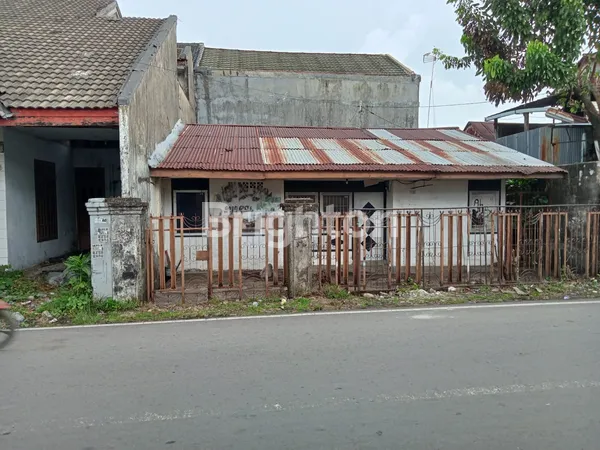 image RUMAH TUA HITUNG TANAH TENGAH KOTA (2)