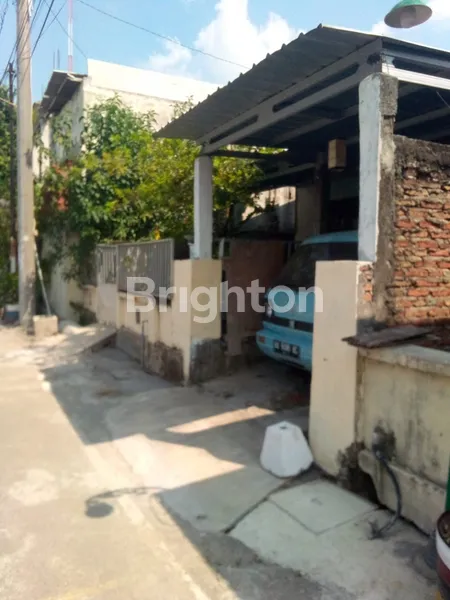 image RUMAH SANGAT STRATEGIS DI TENGAH KOTA SEMARANG DI PANDANARAN (3)