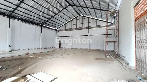 image GUDANG STRATEGIS DI JALAN RAYA DENPASAR–GILIMANUK MENGWI, BADUNG \\ COCOK UNTUK USAHA DISTRIBUSI, LOGISTIK, ATAU PENYIMPANAN BARANG! (2)