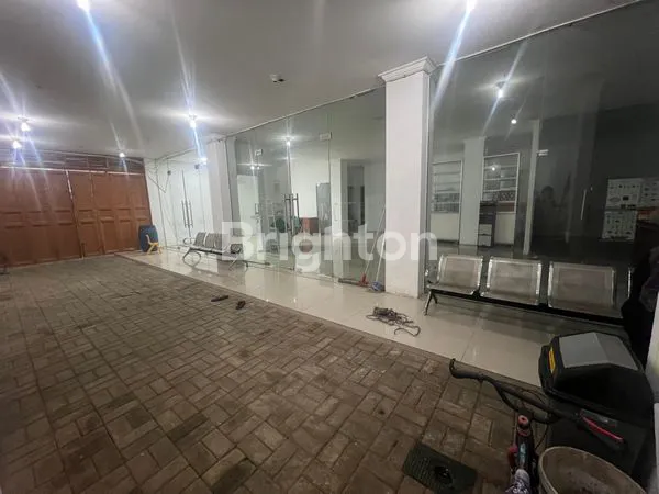 image RUKO GANDENG 3 UNIT SIAP USAHA DEPOK (1)