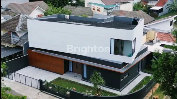 image RUMAH FUTURISTIK BSD – FULL FURNISH & JACUZZI, TAMPIL SEPERTI RUMAH IMPIAN MAJALAH DESAIN (3)