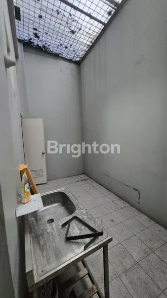 image RUKO 3½ LT DI JALAN UTAMA JALUR SUTERA ALAM SUTERA TANGERANG  (3)