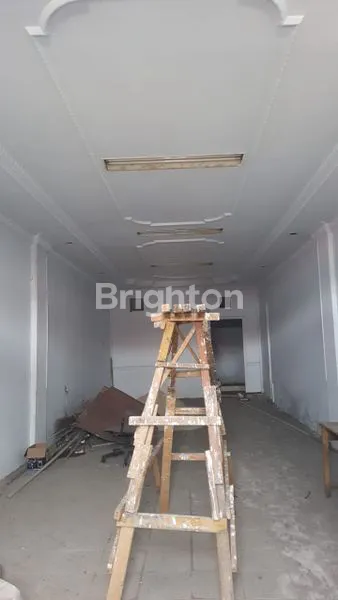 image RUKO PLONG 2 1/4 LT DEKAT SIMPANG LAMPU MERAH (2)