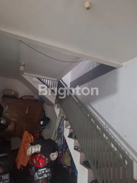 image “RUMAH 2 LANTAI + 2 KONTRAKAN – GRIYA KENCANA 2 SUDIMARA CILEDUG | LT 162 • LB 135 • FASUM LENGKAP”\N (6)