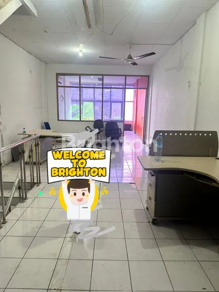 image RUKO 5 LANTAI STRATEGIS DI CIKINI, JAKARTA PUSAT. (5)