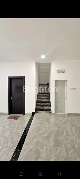 image RUMAH 2 LANTAI SIAP HUNI DI MEDAN TENGGARA, MEDAN DENAI (6)