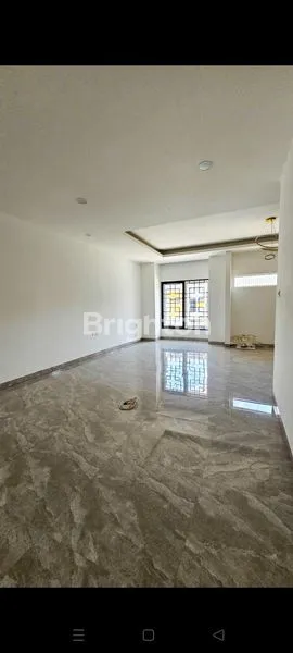 image RUMAH 2 LANTAI SIAP HUNI DI MEDAN TENGGARA, MEDAN DENAI (2)