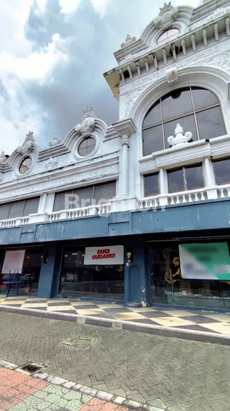 image RUKO 1 LANTAI, CIBUBUR TIMESSQUARE, SIAP JADI TEMPAT USAHA (BLUE-3 UNIT) KOMPLEKS STRATEGIS DENGAN PERUMAHAN BERKELAS DAN PINTU TOL. (1)