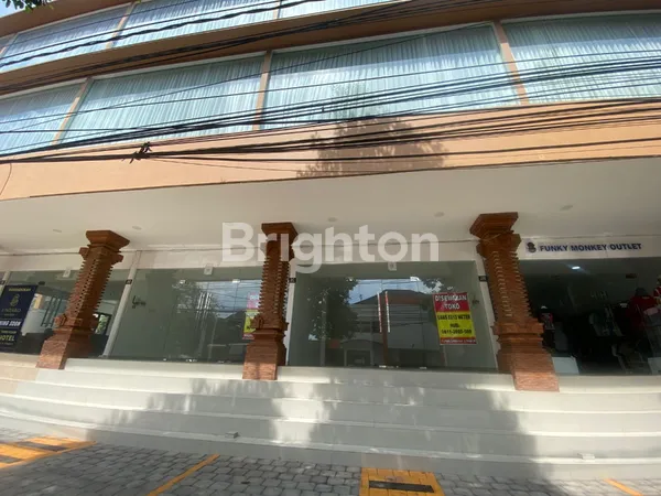 image DISEWAKAN RUKO 3 LANTAI DI LOKASI STRATEGIS – COCOK UNTUK USAHA ATAU KANTOR (1)